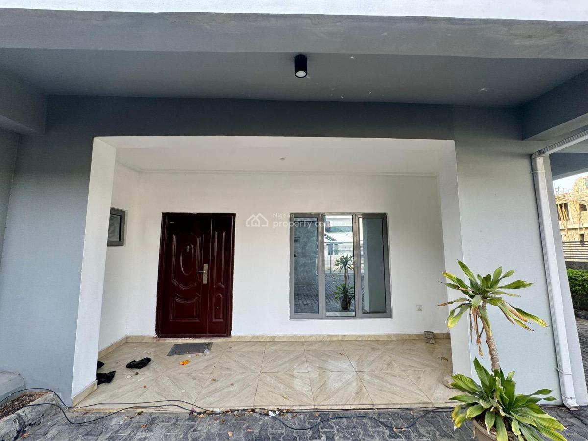 Massive 3 Bedroom Duplex in Estate, Osapa, Lekki, Lagos, Semi-detached Duplex Short Let