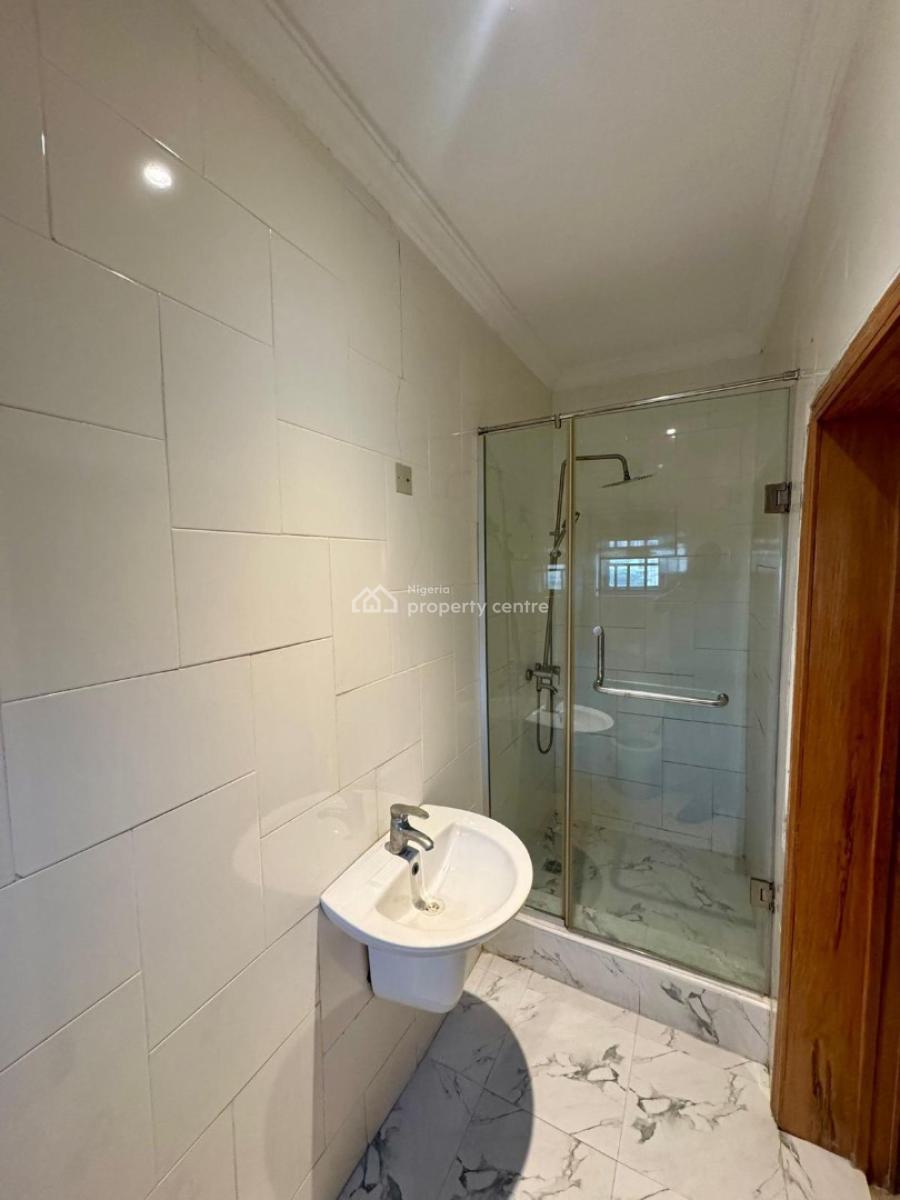 Massive 3 Bedroom Duplex in Estate, Osapa, Lekki, Lagos, Semi-detached Duplex Short Let