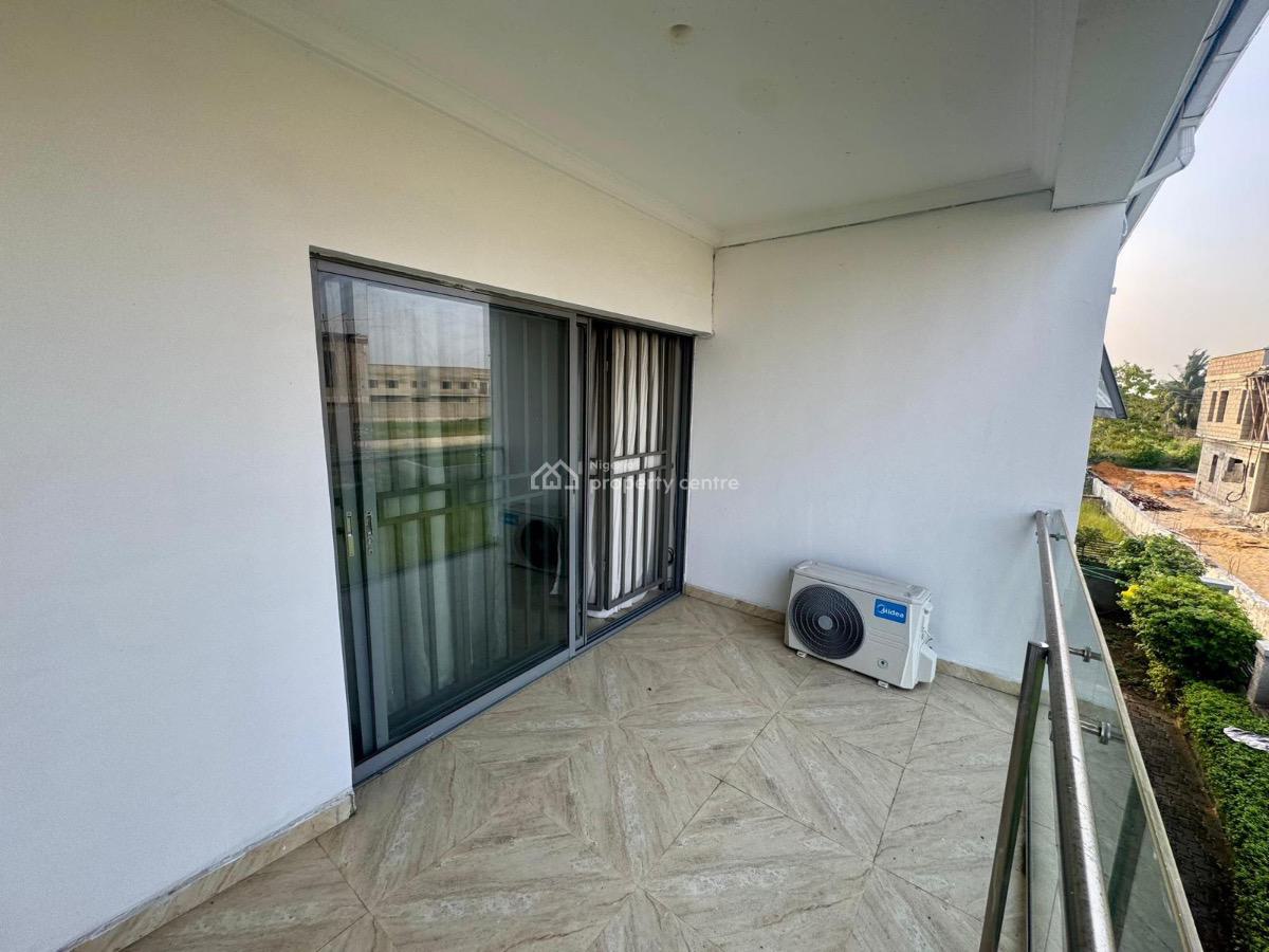 Massive 3 Bedroom Duplex in Estate, Osapa, Lekki, Lagos, Semi-detached Duplex Short Let