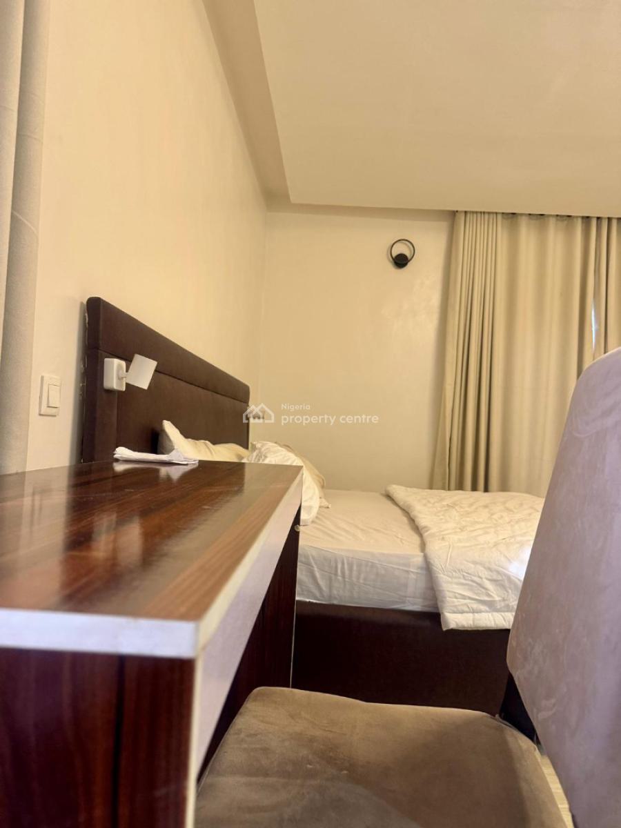 Massive 3 Bedroom Duplex in Estate, Osapa, Lekki, Lagos, Semi-detached Duplex Short Let