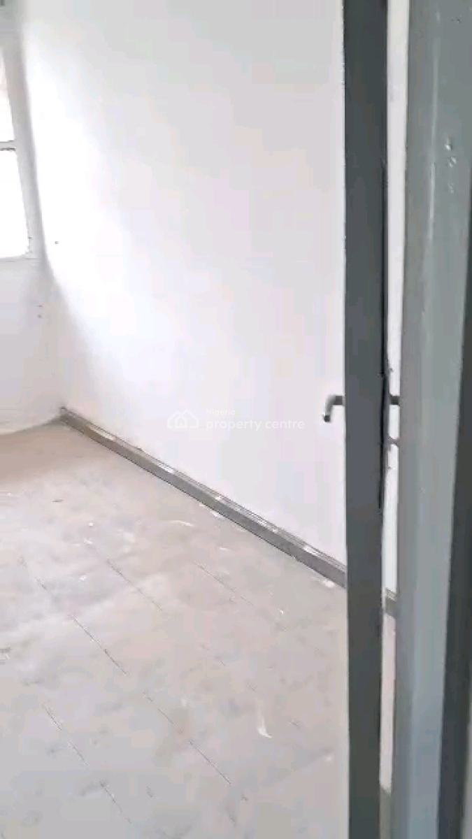 a Very Spacious 3 Bedroom Flat with 3 Toilets  and 3 Bathroom, Off Allen Avenue, Ikeja, Lagos, Flat / Apartment for Rent