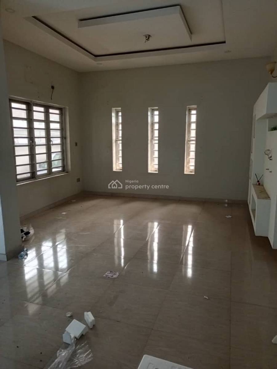 Spacious 4 Bedroom Semidetached Duplex, Ologolo, Lekki, Lagos, Semi-detached Duplex for Rent