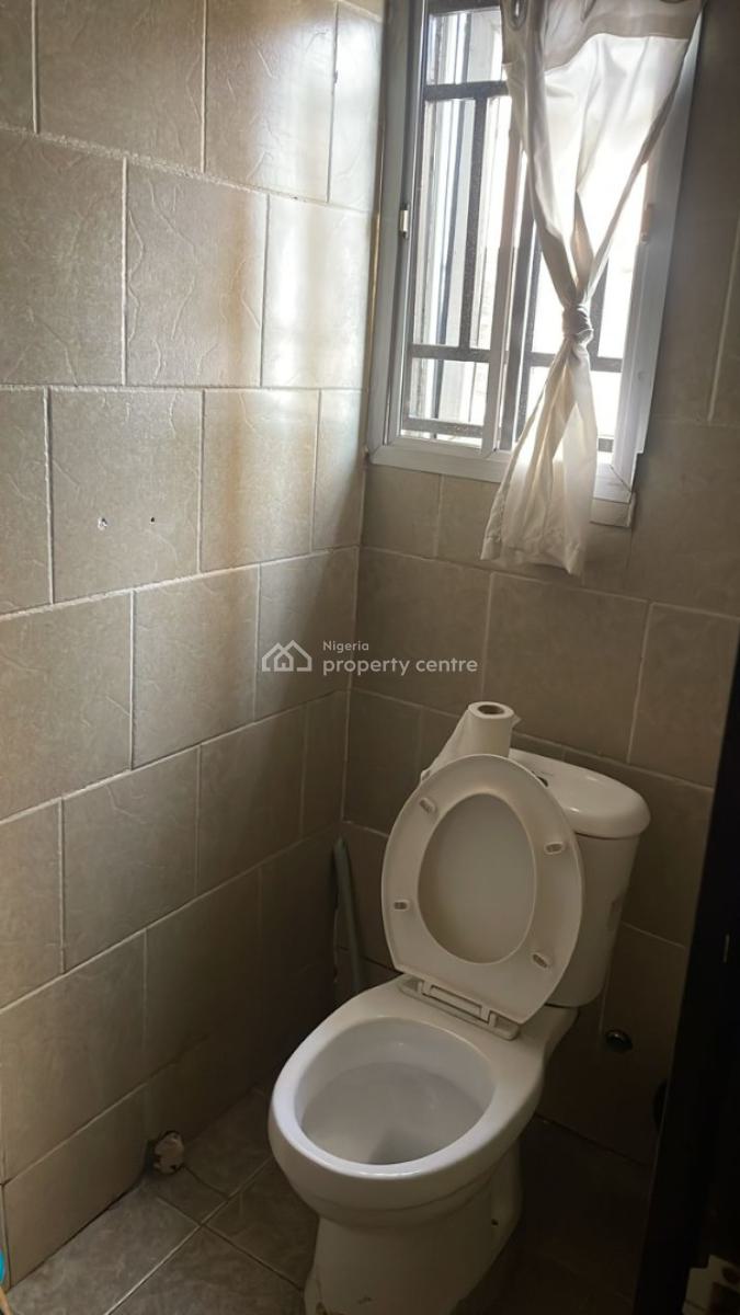 3 Bedroom Flat on First Floor, Lekki Phase 1, Lekki, Lagos, Flat / Apartment for Sale