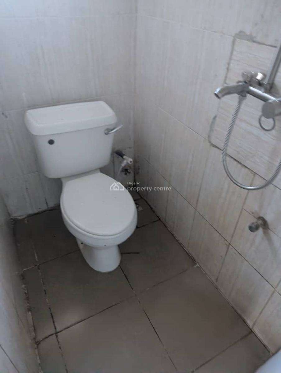 Beautiful Spacious Well Maintained 2 Bedrooms Floor on Ground Floor, Goodnews Estate, Sangotedo, Ajah, Lagos, Flat / Apartment for Rent