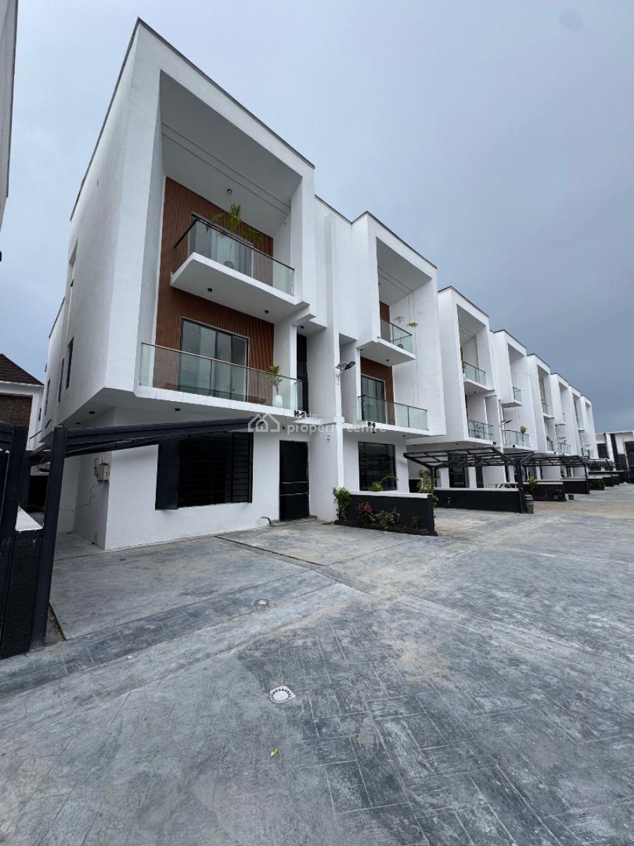 Stunning 4 Bedroom Semi-detached Triplex with Bq, Lekki, Lagos, Semi-detached Duplex for Sale