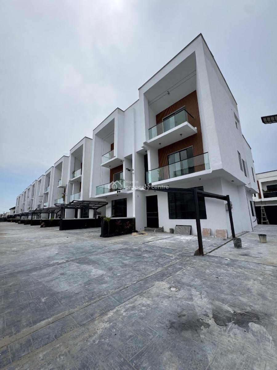 Stunning 4 Bedroom Semi-detached Triplex with Bq, Lekki, Lagos, Semi-detached Duplex for Sale