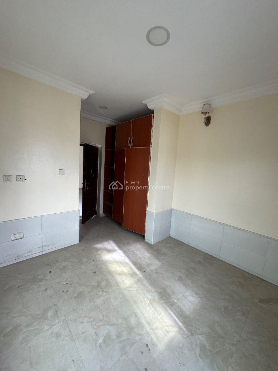 Spacious 3 Bedroom Apartment, Chevy View Estate, Lekki Expressway, Lekki, Lagos, Flat / Apartment for Rent