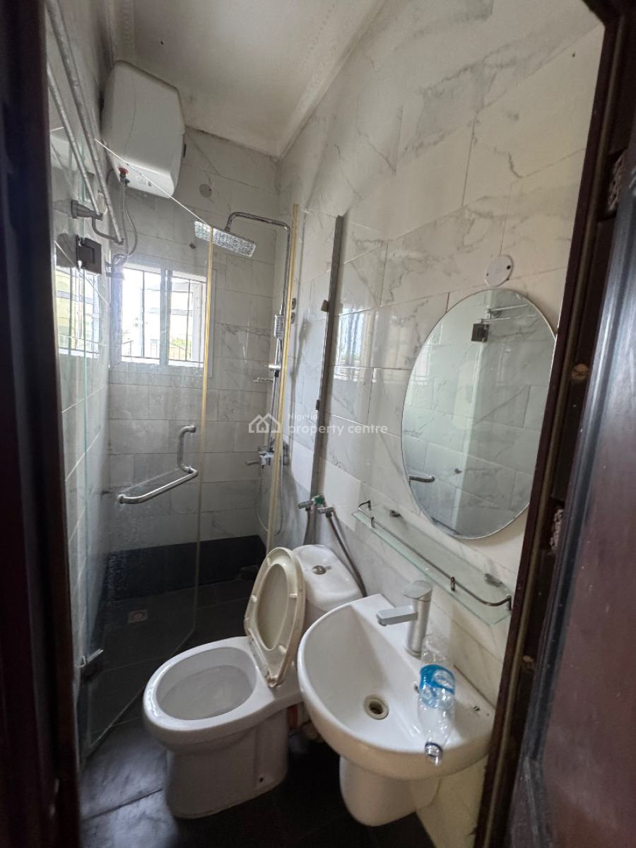 Spacious 3 Bedroom Apartment, Chevy View Estate, Lekki Expressway, Lekki, Lagos, Flat / Apartment for Rent
