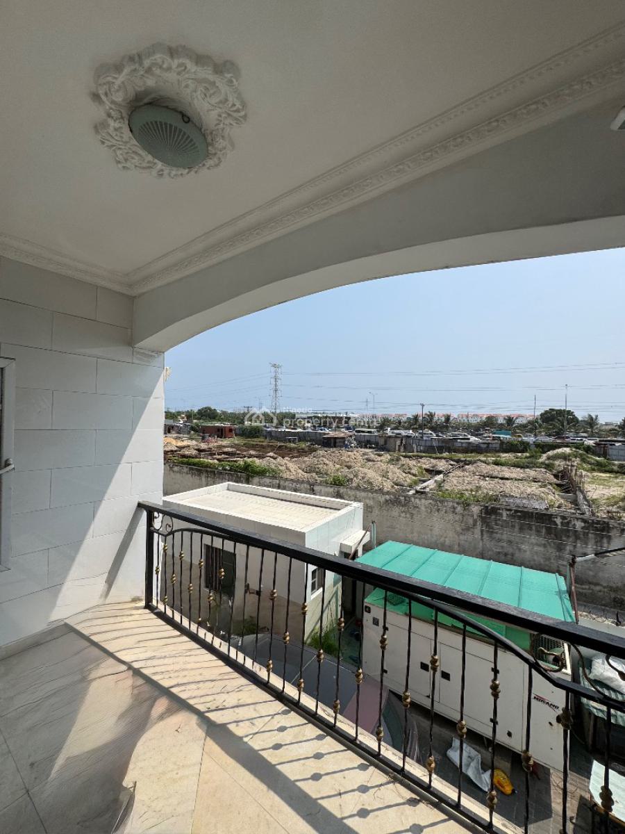 Spacious 3 Bedroom Apartment with Balcony, Chevy View Estate, Lekki Expressway, Lekki, Lagos, Flat / Apartment for Rent
