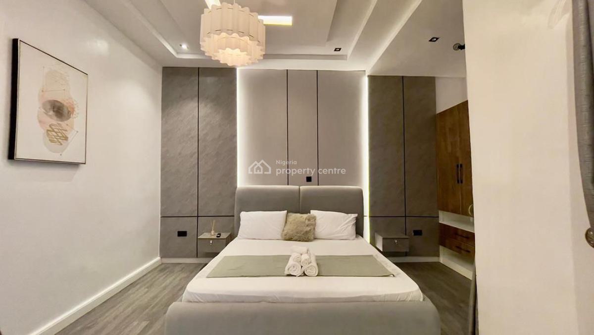 Newly Launched ️2 Bedroom Apartment with Swimming Pool, & Ps5, Lekki Phase 1, Lekki, Lagos, Flat / Apartment Short Let