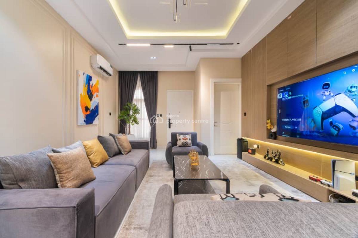 Luxury 3 Bedroom Self Compound with Private Cinema, Ps5, & Snooker, Lekki Phase 1, Lekki, Lagos, Flat / Apartment Short Let
