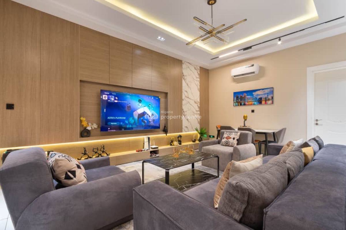 Luxury 3 Bedroom Self Compound with Private Cinema, Ps5, & Snooker, Lekki Phase 1, Lekki, Lagos, Flat / Apartment Short Let