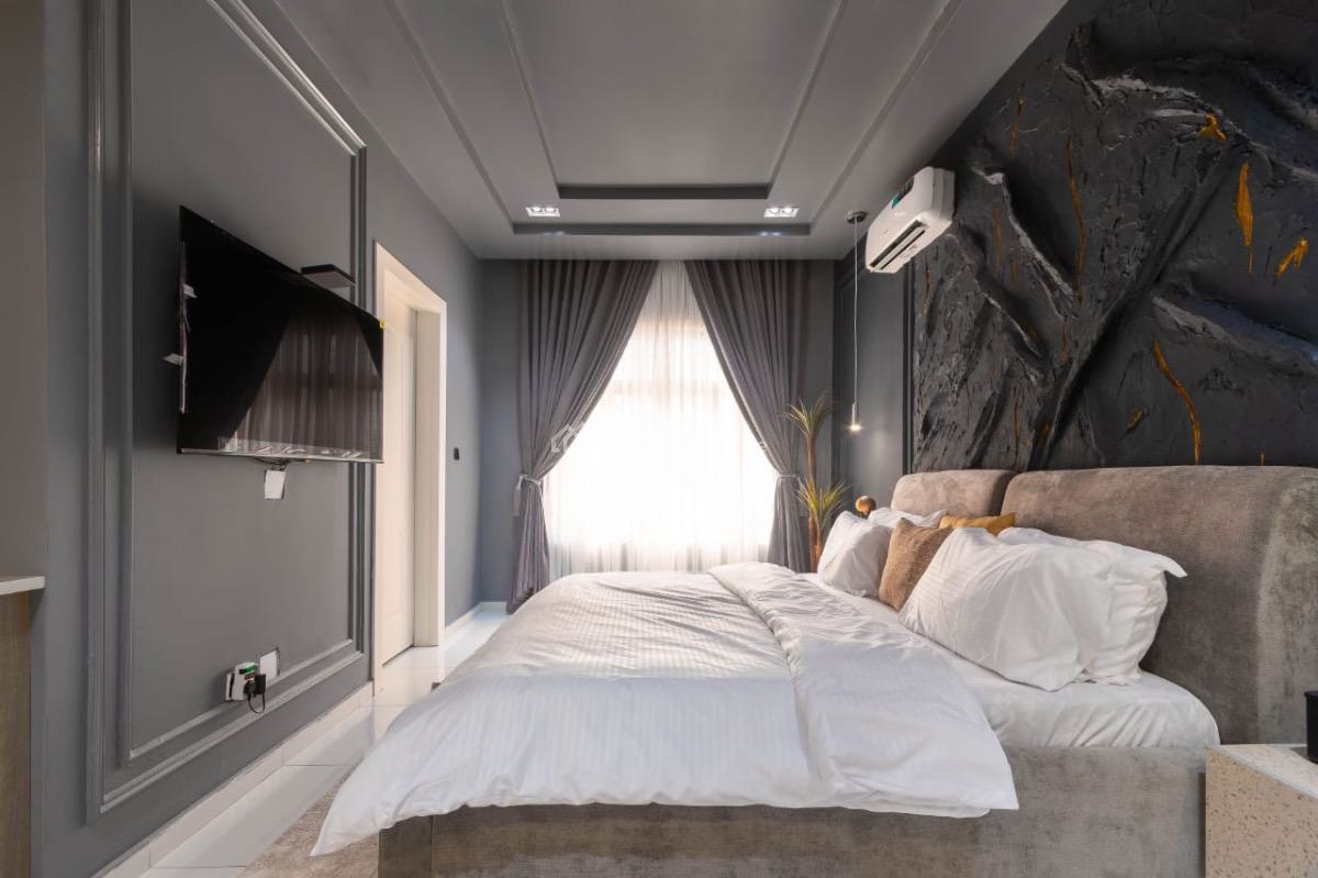 Luxury 3 Bedroom Self Compound with Private Cinema, Ps5, & Snooker, Lekki Phase 1, Lekki, Lagos, Flat / Apartment Short Let