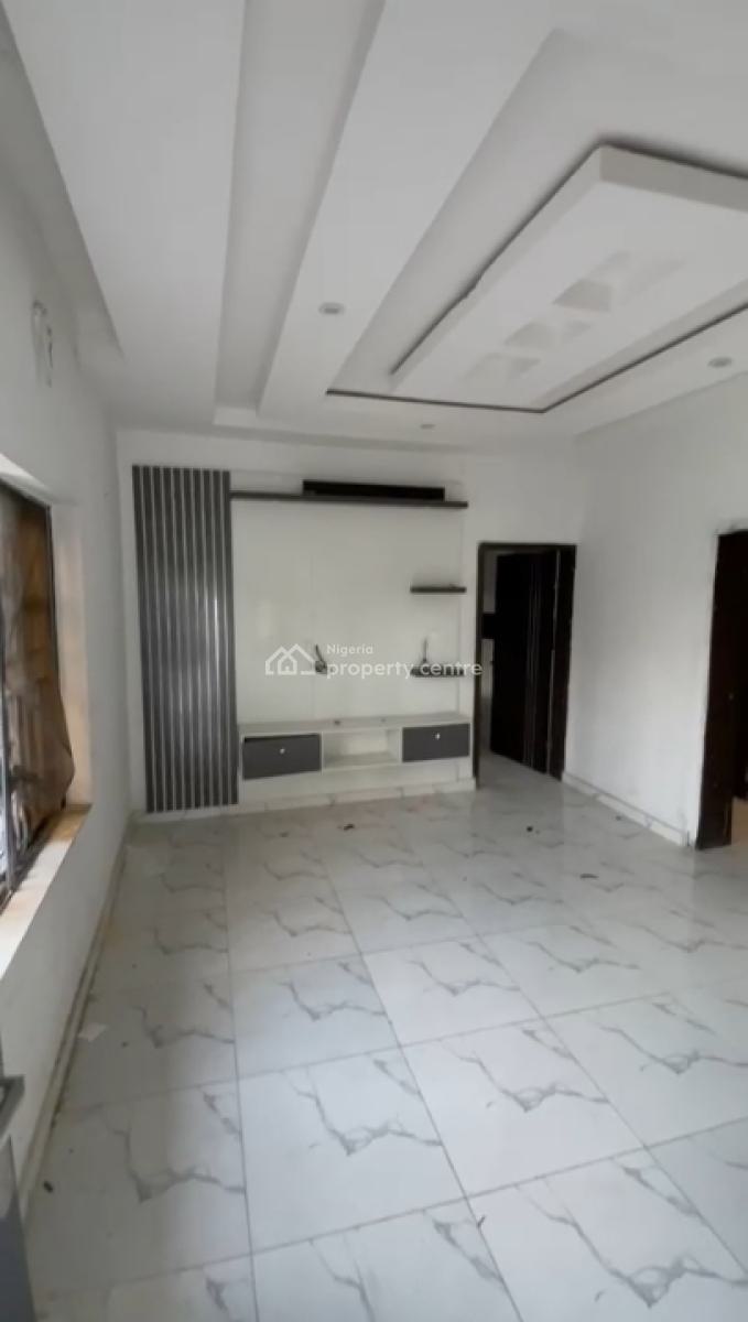 Well Maintained 2 Bedroom Flat, Lakowe, Awoyaya, Ibeju Lekki, Lagos, Flat / Apartment for Rent