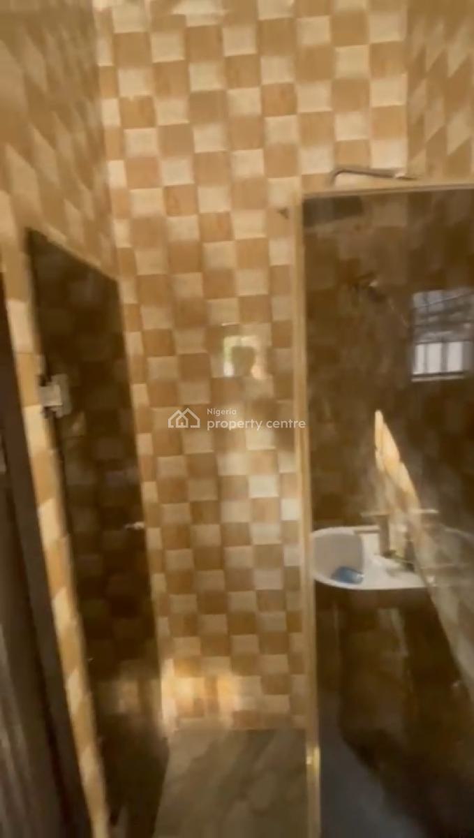 Well Maintained 2 Bedroom Flat, Lakowe, Awoyaya, Ibeju Lekki, Lagos, Flat / Apartment for Rent