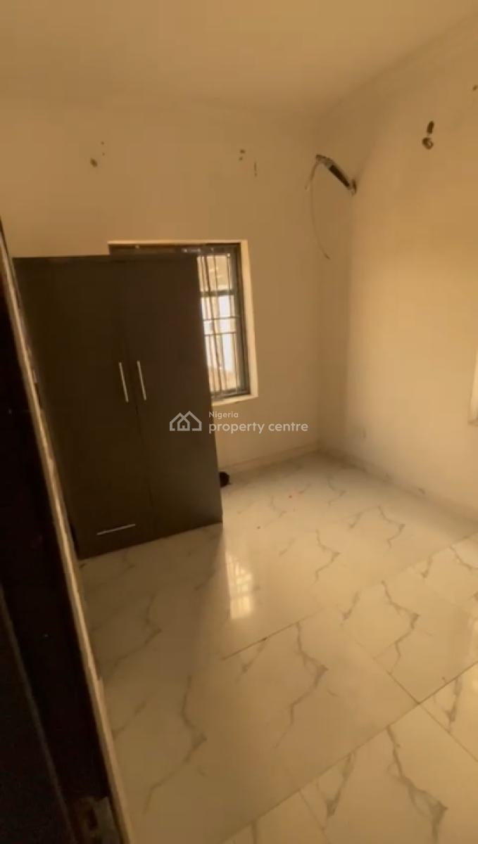 Well Maintained 2 Bedroom Flat, Lakowe, Awoyaya, Ibeju Lekki, Lagos, Flat / Apartment for Rent