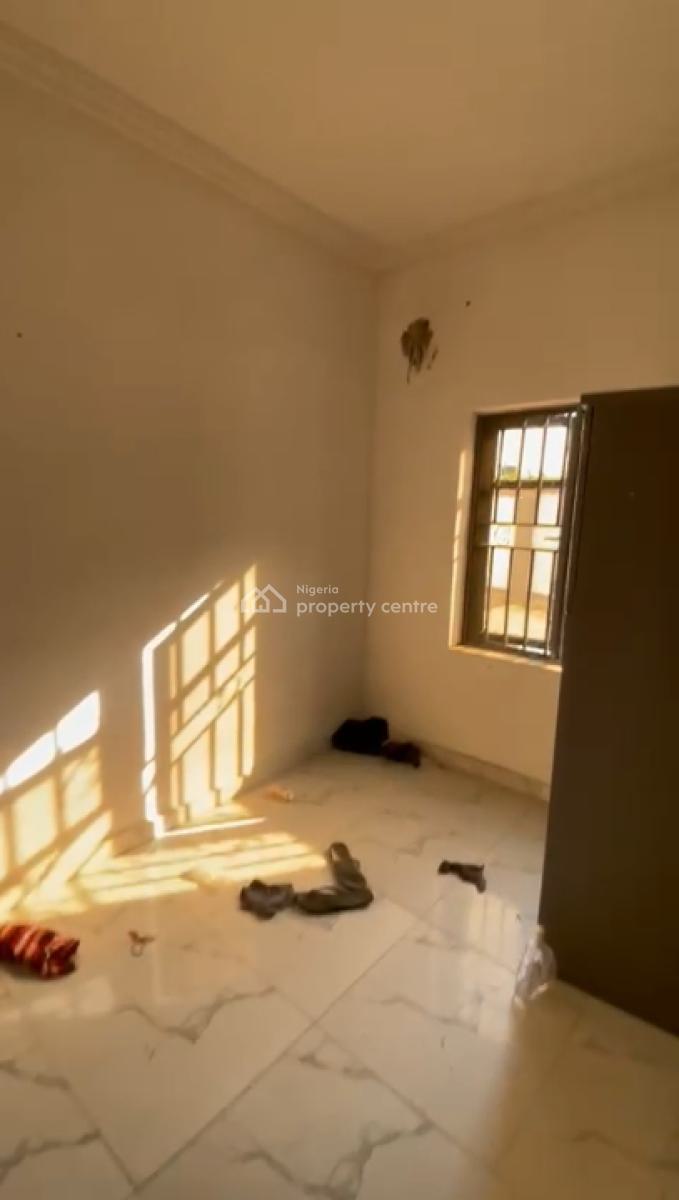 Well Maintained 2 Bedroom Flat, Lakowe, Awoyaya, Ibeju Lekki, Lagos, Flat / Apartment for Rent