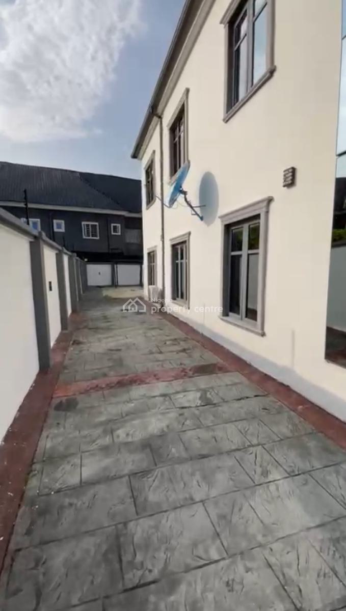 Well Maintained 2 Bedroom Flat, Lakowe, Awoyaya, Ibeju Lekki, Lagos, Flat / Apartment for Rent