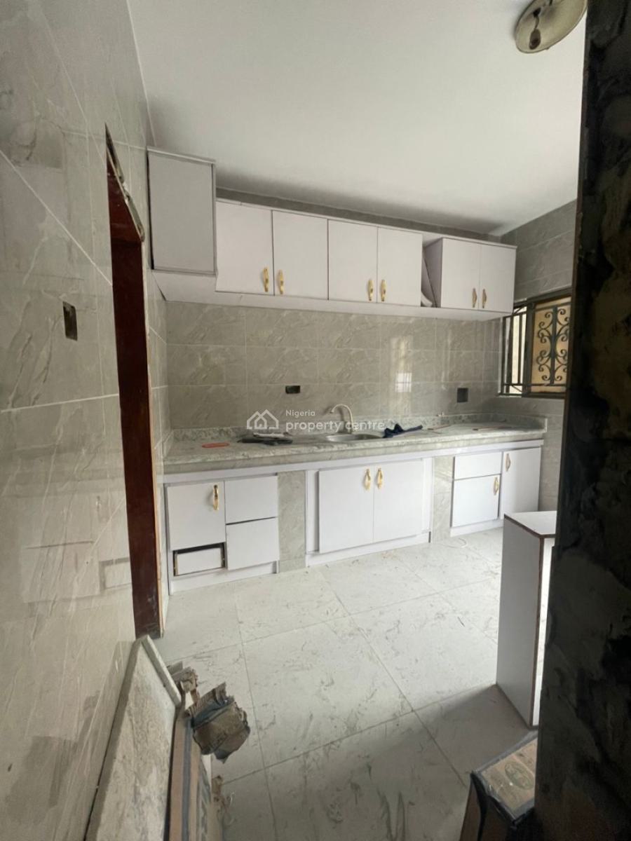 Spacious 3 Bedroom Apartment, Agungi, Lekki, Lagos, Flat / Apartment for Rent