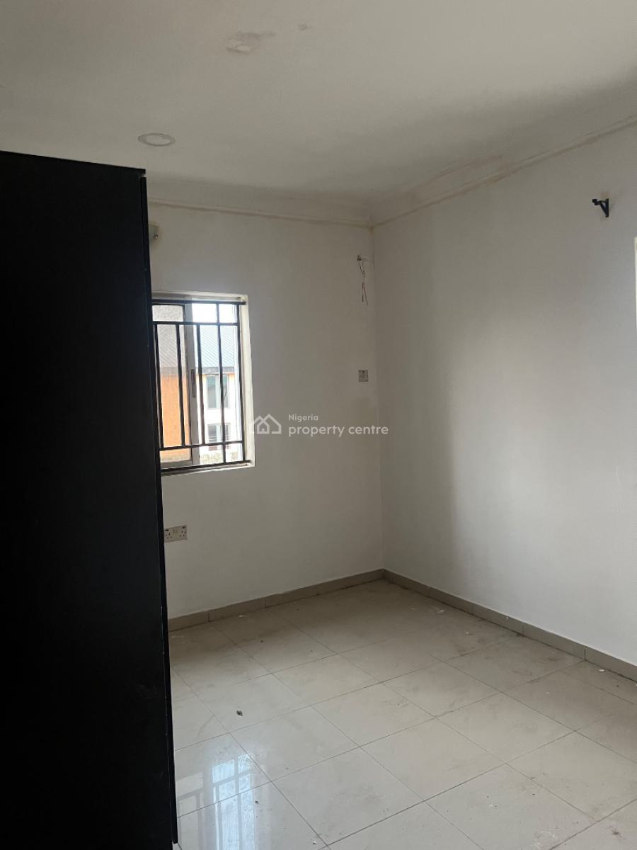 Massive 2 Bedroom Flat, Ologunfe Road, Awoyaya, Ibeju Lekki, Lagos, Flat / Apartment for Rent