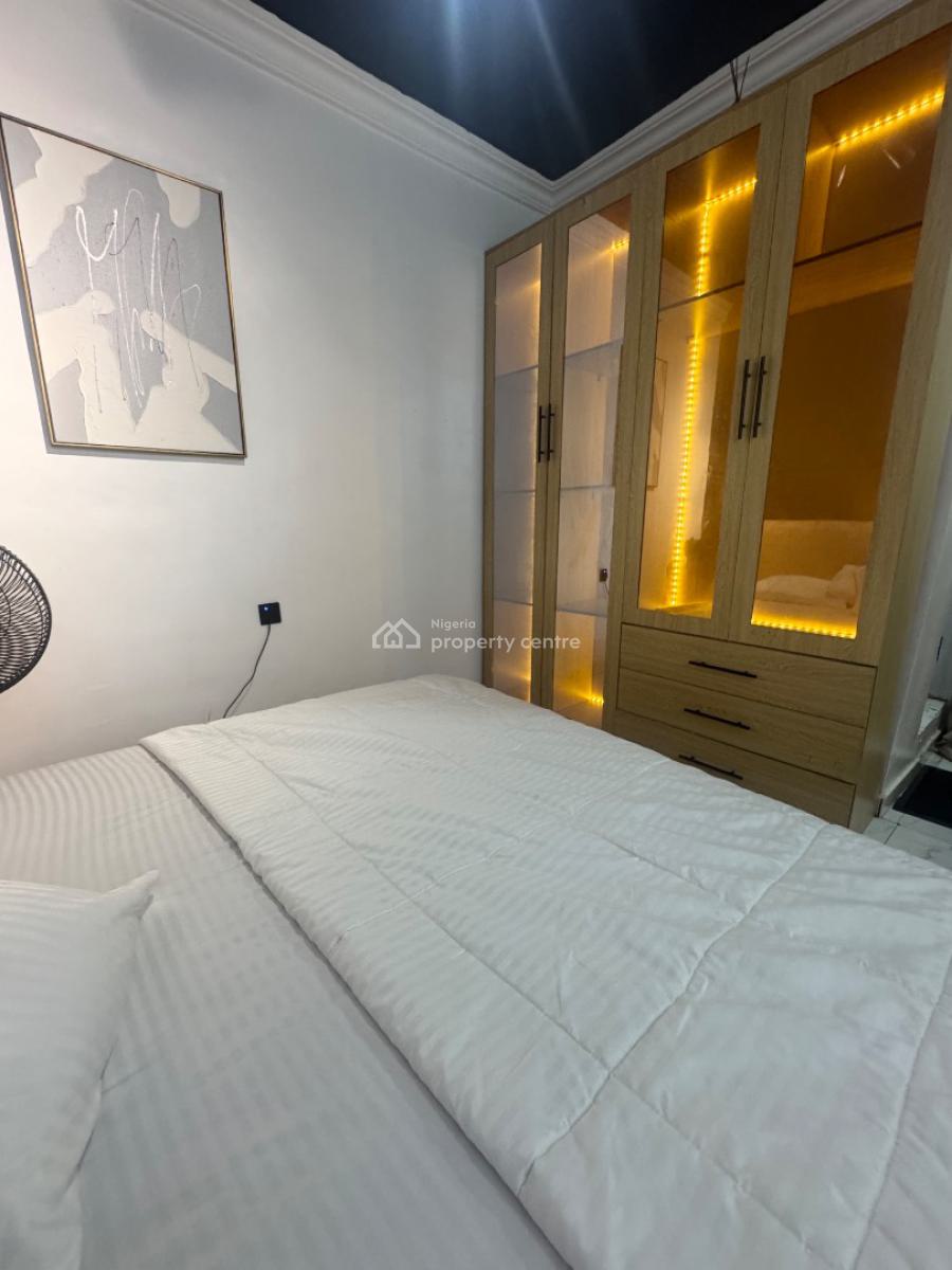 Luxury One Bedroom, Olumo Street, Onike, Yaba, Lagos, Detached Duplex Short Let
