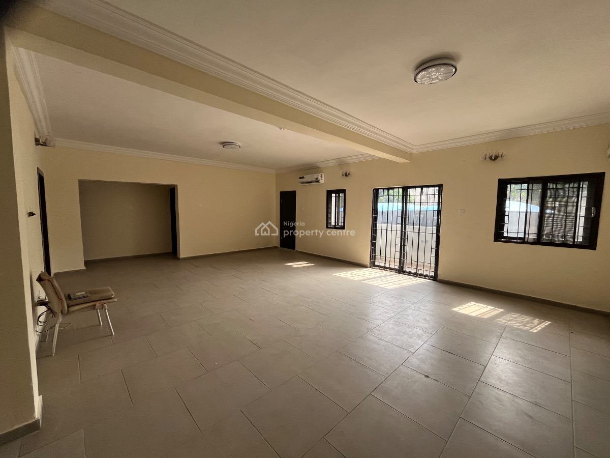 Refurbished Massive 3 Bedroom Apartment with Bq, Off Admiralty Way, Lekki Phase 1, Lekki, Lagos, Flat / Apartment for Rent