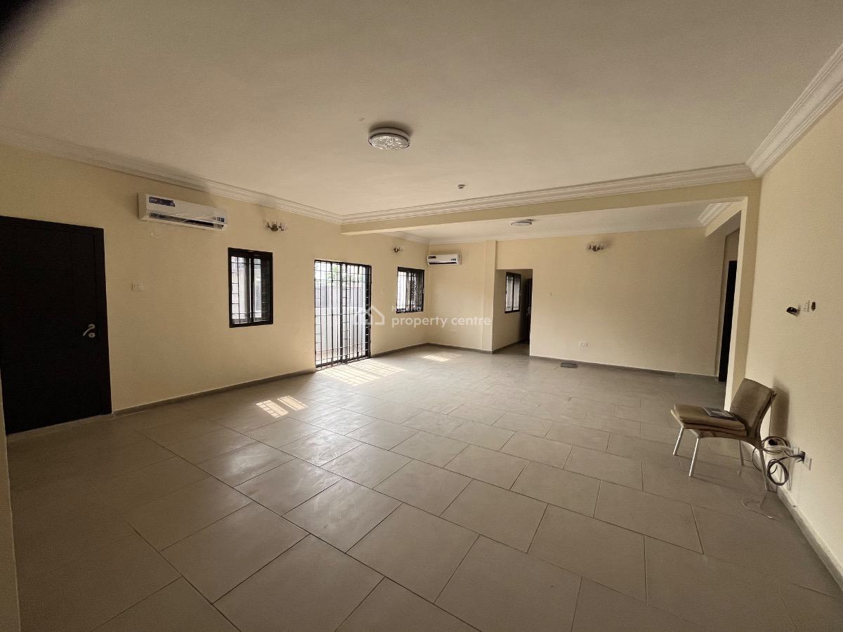 Refurbished Massive 3 Bedroom Apartment with Bq, Off Admiralty Way, Lekki Phase 1, Lekki, Lagos, Flat / Apartment for Rent