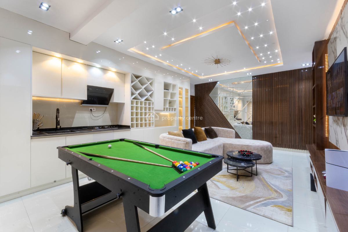 Luxury Highrise 2bedroom Apartment with Ps5 and Snooker Board, Mijl Residence & Villa, Ikate Elegushi, Lekki, Lagos, Flat / Apartment Short Let