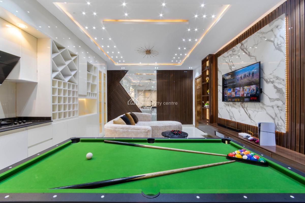 Luxury Highrise 2bedroom Apartment with Ps5 and Snooker Board, Mijl Residence & Villa, Ikate Elegushi, Lekki, Lagos, Flat / Apartment Short Let