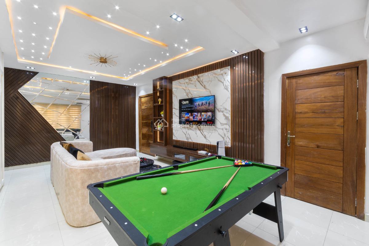 Luxury Highrise 2bedroom Apartment with Ps5 and Snooker Board, Mijl Residence & Villa, Ikate Elegushi, Lekki, Lagos, Flat / Apartment Short Let