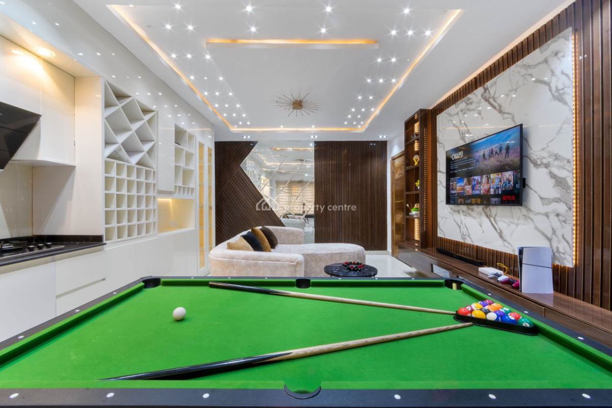 Luxury Highrise 2bedroom Apartment with Ps5 and Snooker Board, Mijl Residence & Villa, Ikate Elegushi, Lekki, Lagos, Flat / Apartment Short Let