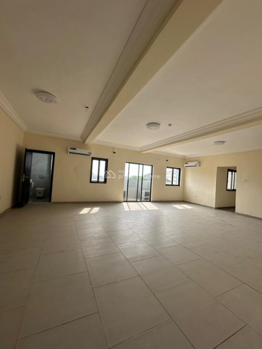 Newly Renovated 3 Bedroom Apartments with Bq, Pool, 24hr Power, Lekki Phase 1, Lekki, Lagos, Flat / Apartment for Rent