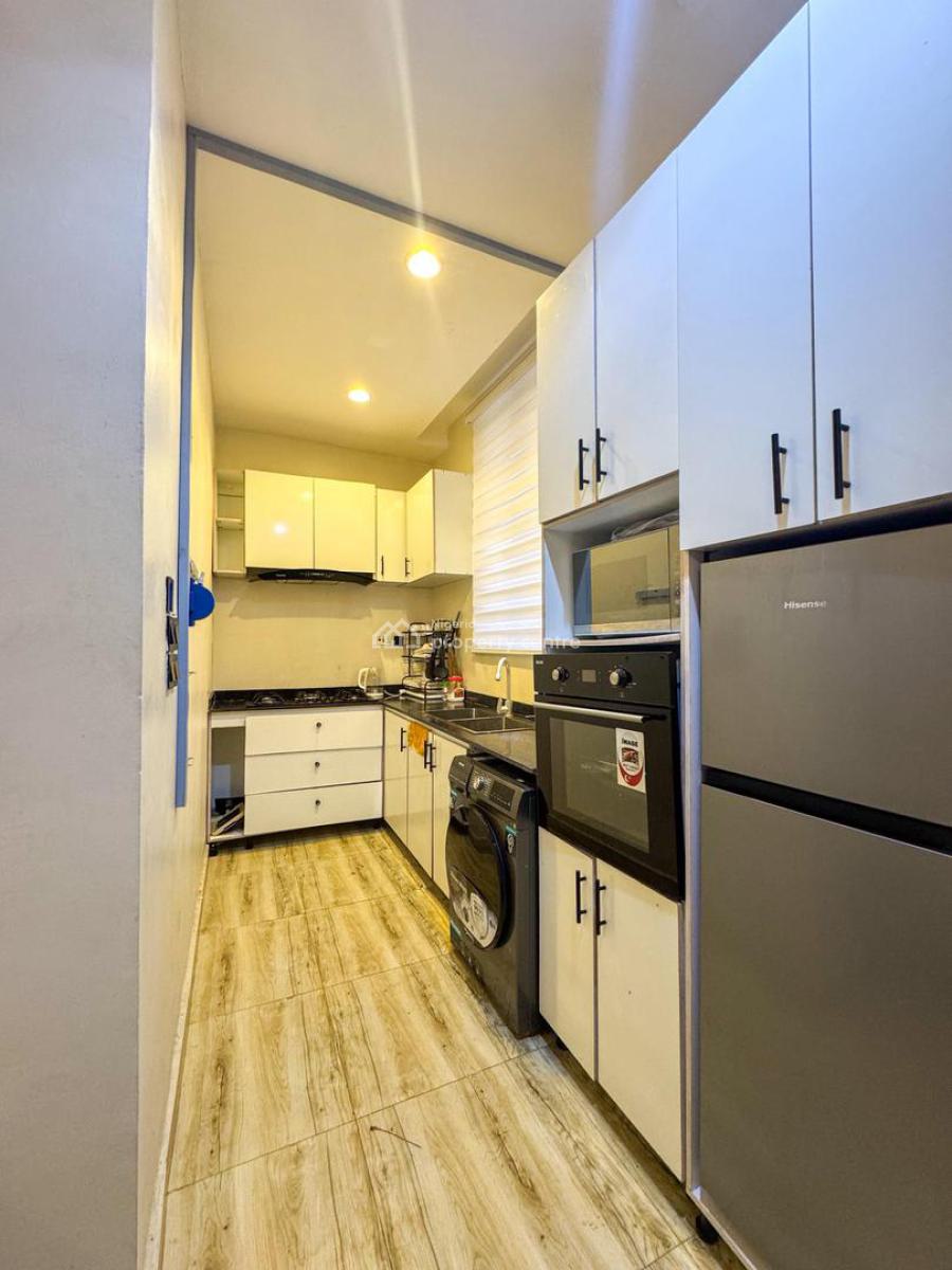 Luxury Cozy One Bedroom Apartment with Playstation Five, Lekki, Agungi, Lekki, Lagos, Flat / Apartment Short Let