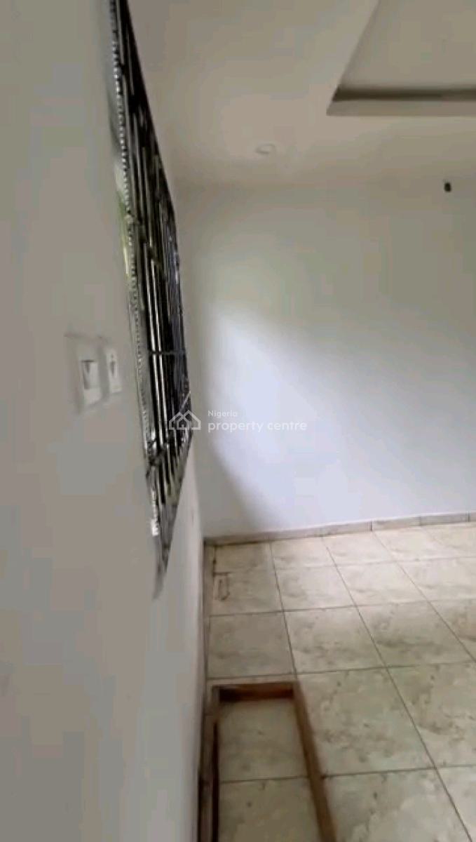 a Standard Self Contain with Pop, Screeded Walls,lighting,kitchen, Onike, Yaba, Lagos, Self Contain (single Rooms) for Rent