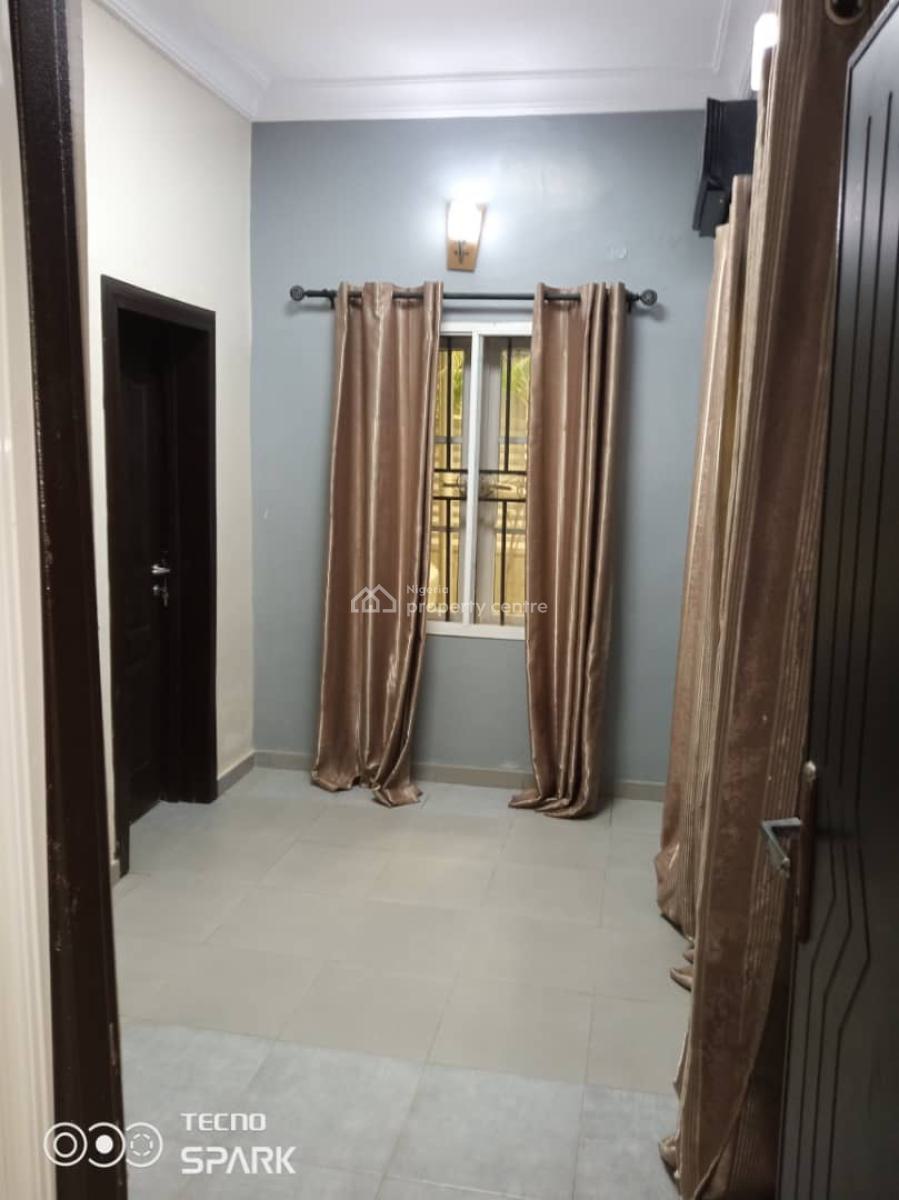 Specious Service Bq, Chevron Drive, Paradise 3, Lekki Expressway, Lekki, Lagos, Self Contain (single Rooms) for Rent