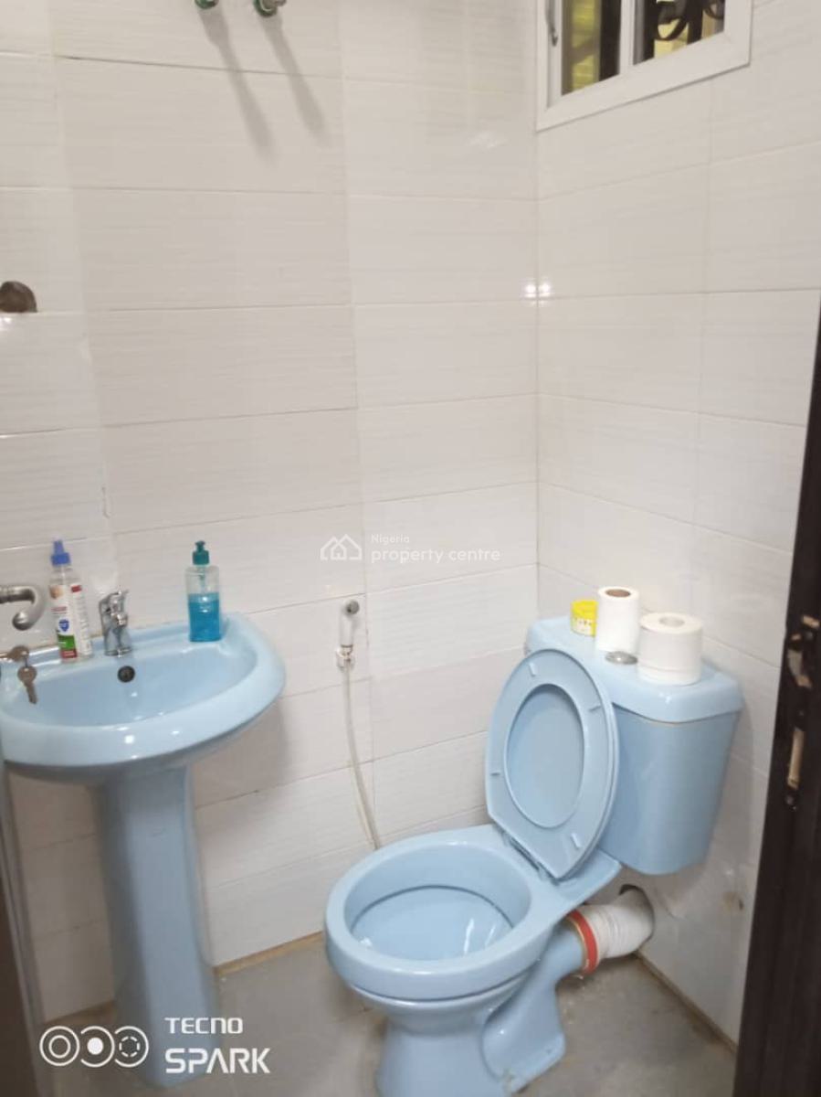 Specious Service Bq, Chevron Drive, Paradise 3, Lekki Expressway, Lekki, Lagos, Self Contain (single Rooms) for Rent