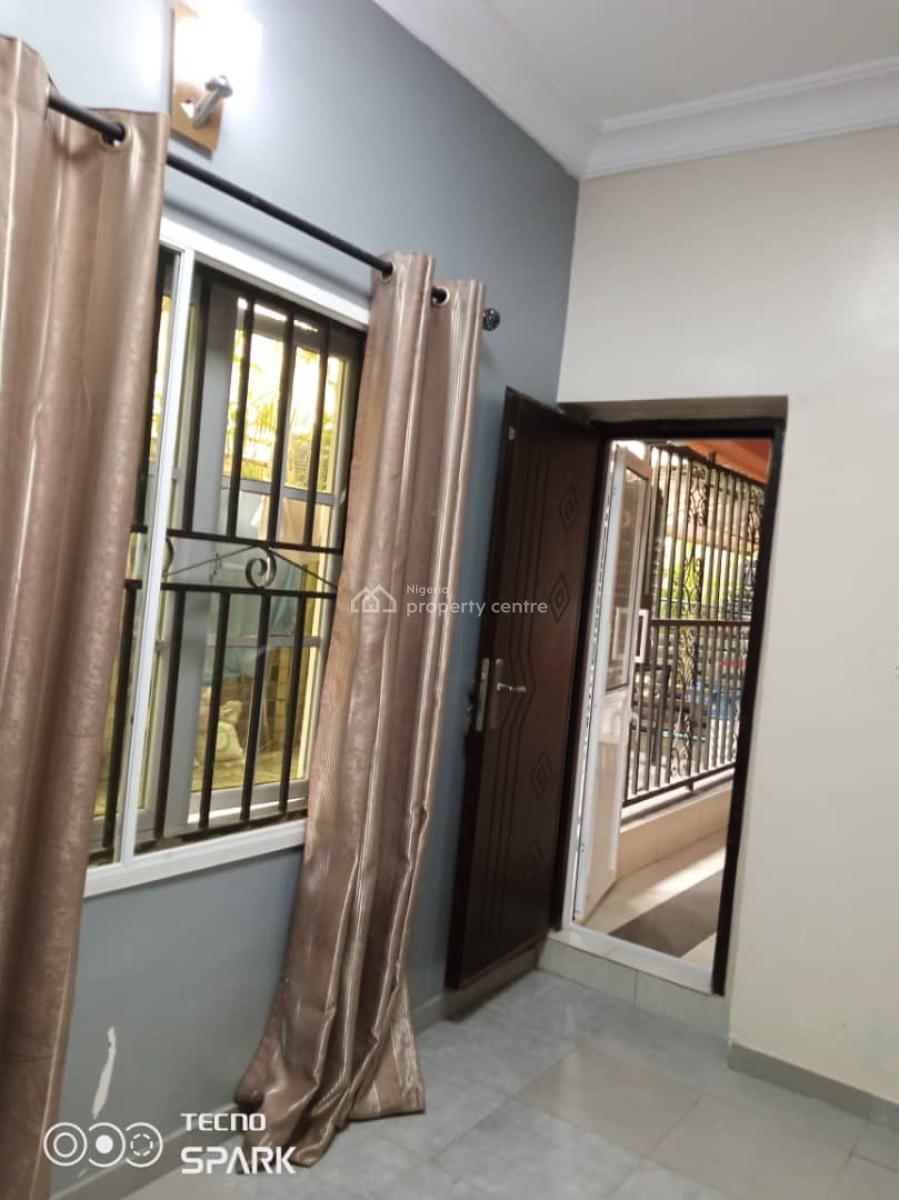 Specious Service Bq, Chevron Drive, Paradise 3, Lekki Expressway, Lekki, Lagos, Self Contain (single Rooms) for Rent