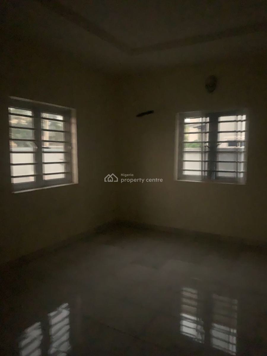 Standard 3 Bedroom Apartment in a Good Location, Mobile Road, Ilaje, Ajah, Lagos, Flat / Apartment for Rent