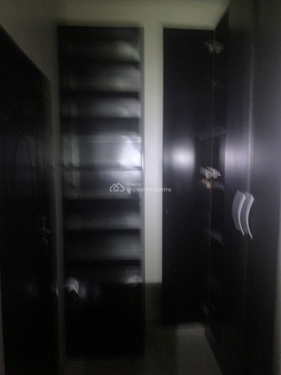 Standard 3 Bedroom Apartment in a Good Location, Mobile Road, Ilaje, Ajah, Lagos, Flat / Apartment for Rent