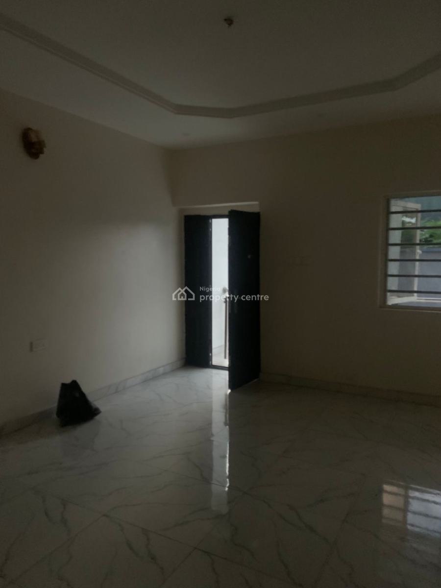 Standard 3 Bedroom Apartment in a Good Location, Mobile Road, Ilaje, Ajah, Lagos, Flat / Apartment for Rent