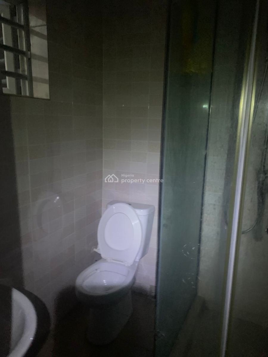 Standard 3 Bedroom Apartment in a Good Location, Mobile Road, Ilaje, Ajah, Lagos, Flat / Apartment for Rent