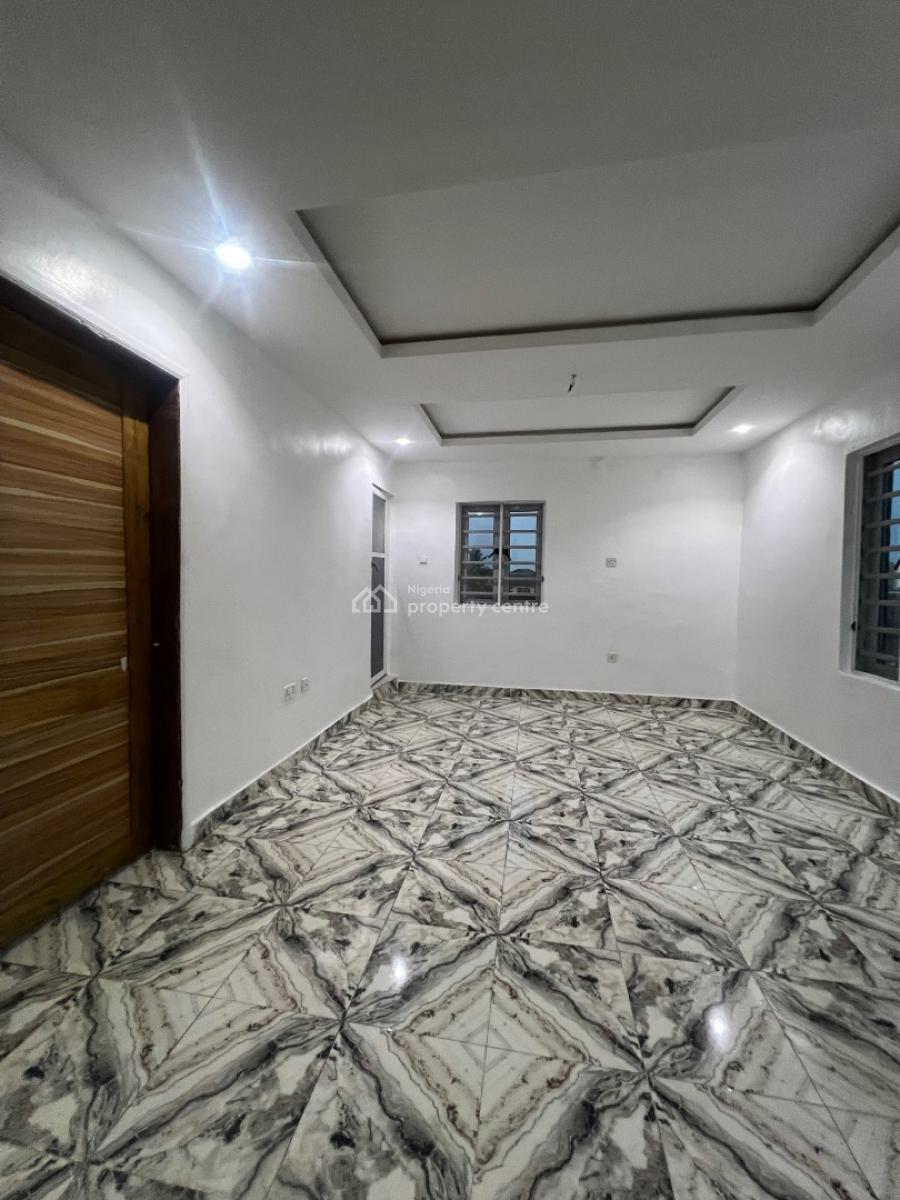 Very Decent and Spacious Mini Flat in a Mini Estate, Jibowu, Yaba, Lagos, Mini Flat (room and Parlour) for Rent