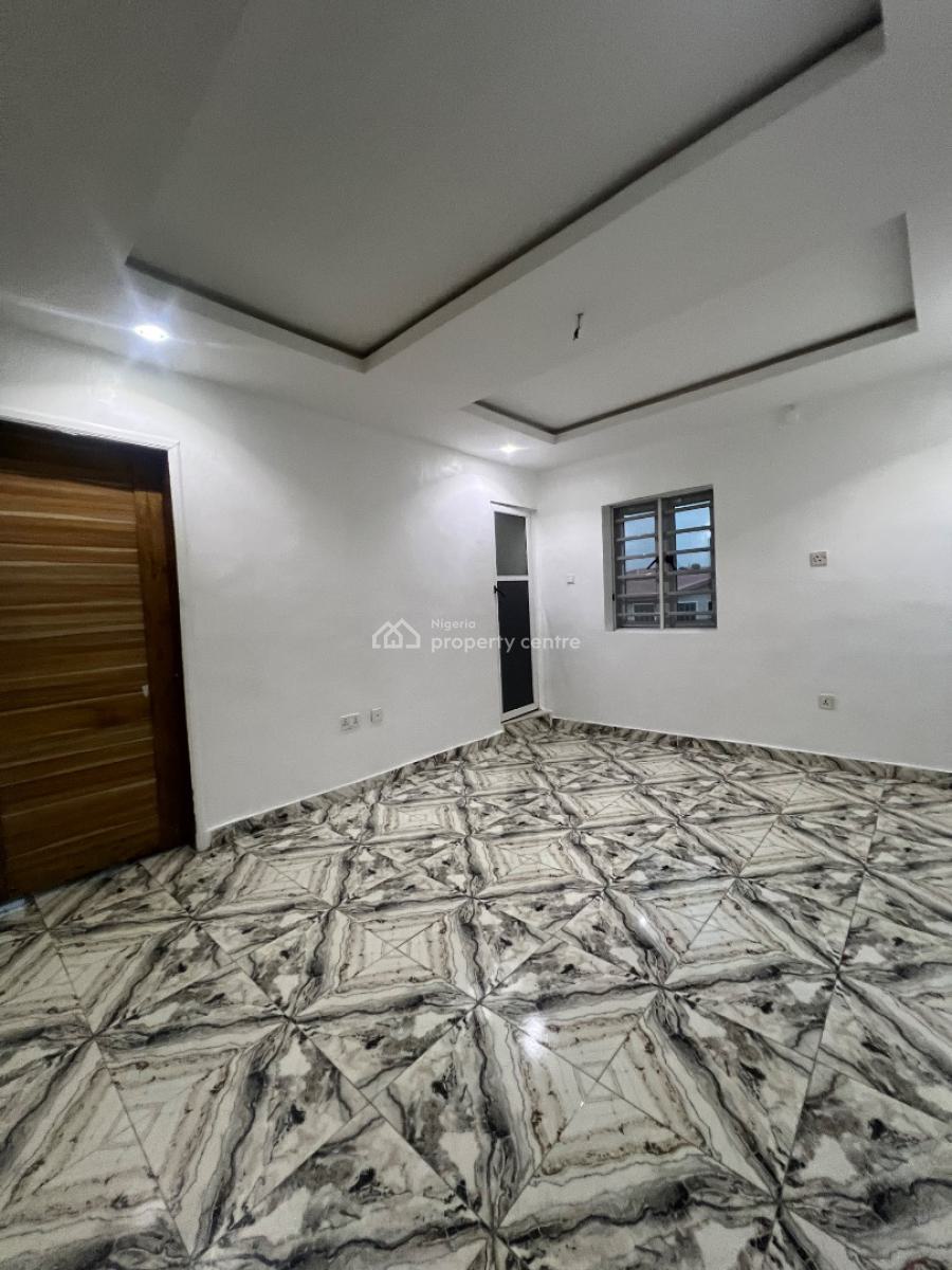 Very Decent and Spacious Mini Flat in a Mini Estate, Jibowu, Yaba, Lagos, Mini Flat (room and Parlour) for Rent