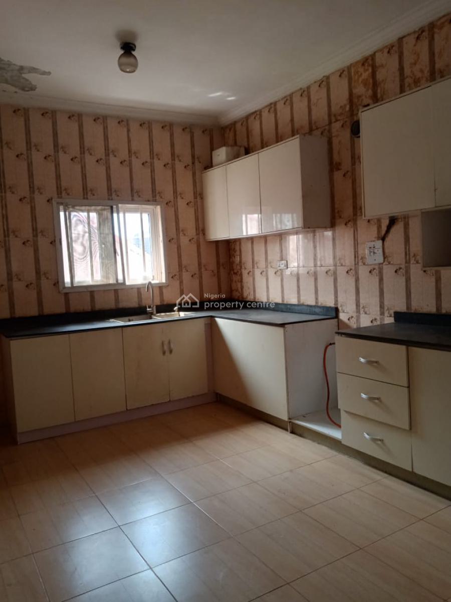 4 Bedroom Terrace, Osapa, Lekki, Lagos, Terraced Duplex for Rent