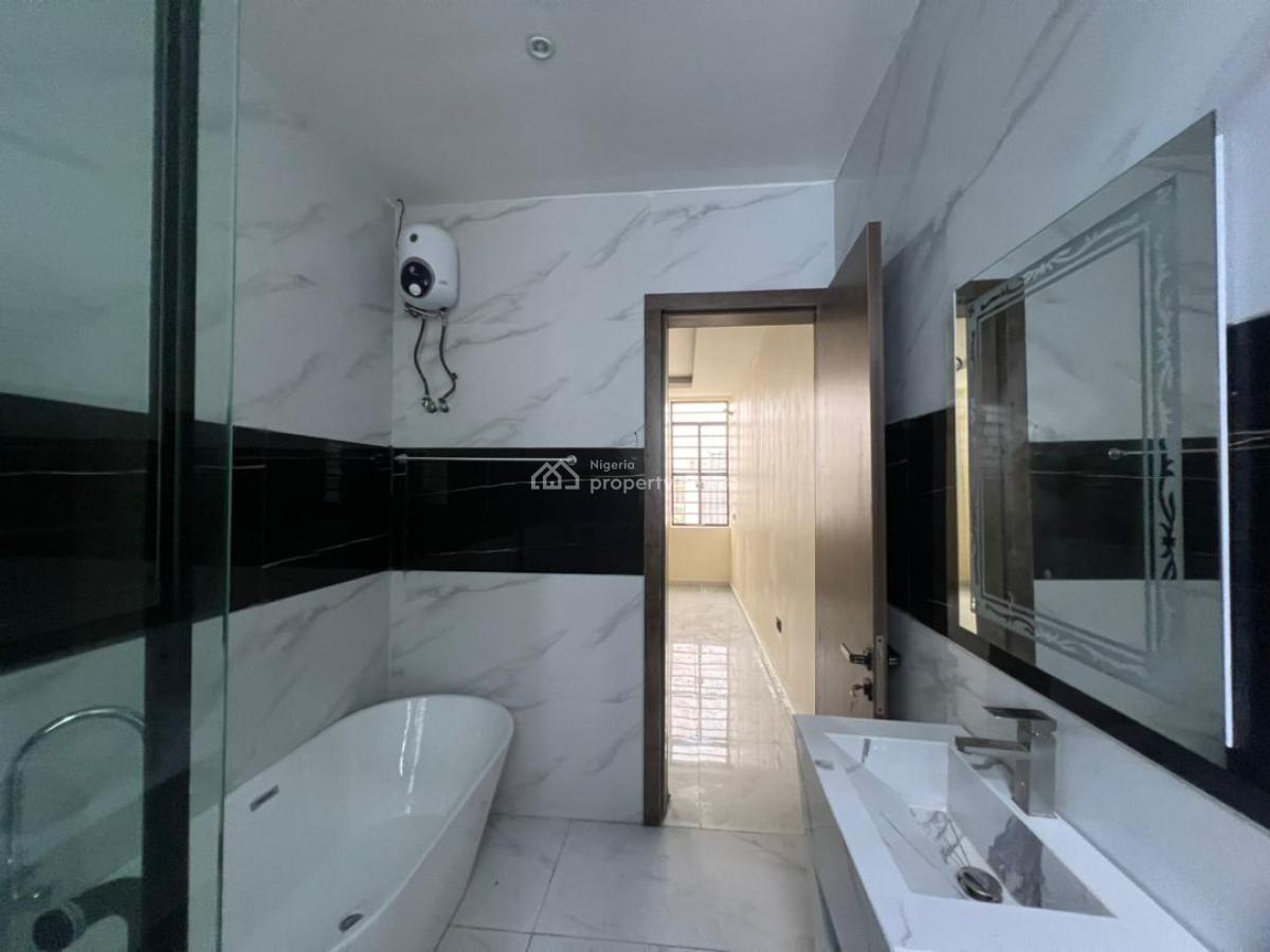 2 Bedrooms Apartments and Bq, Lekki Phase 1, Lekki, Lagos, Flat / Apartment for Sale