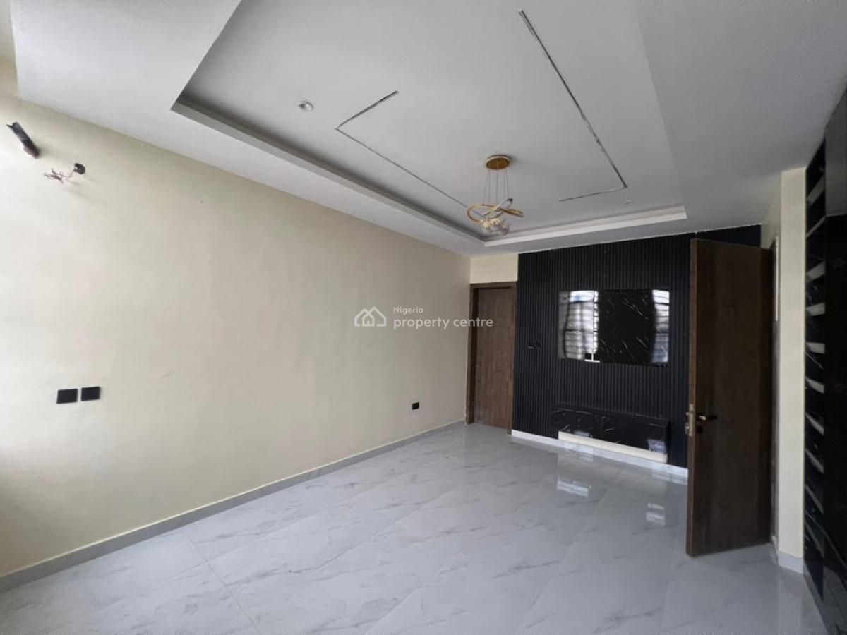 2 Bedrooms Apartments and Bq, Lekki Phase 1, Lekki, Lagos, Flat / Apartment for Sale
