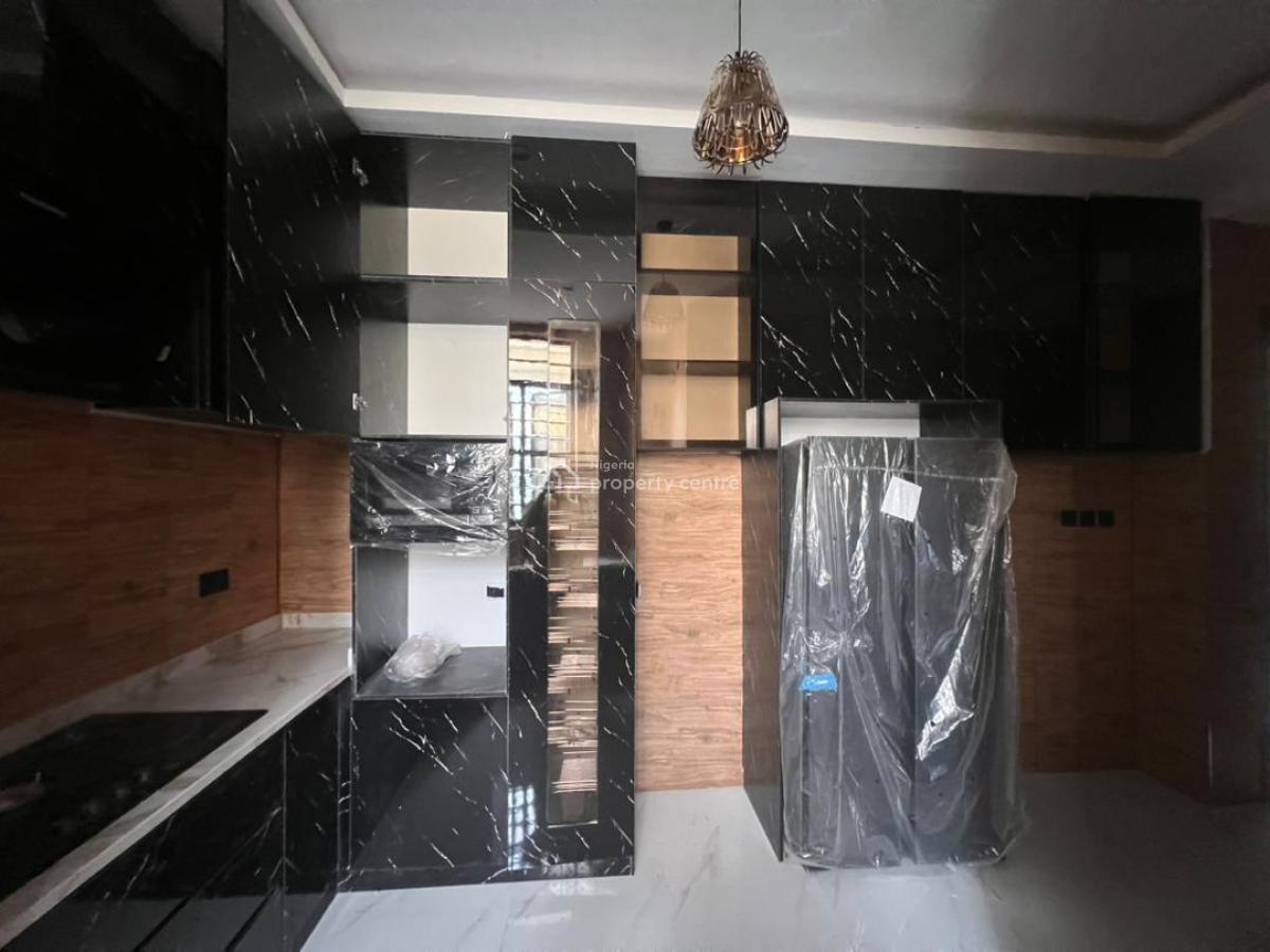2 Bedrooms Apartments and Bq, Lekki Phase 1, Lekki, Lagos, Flat / Apartment for Sale