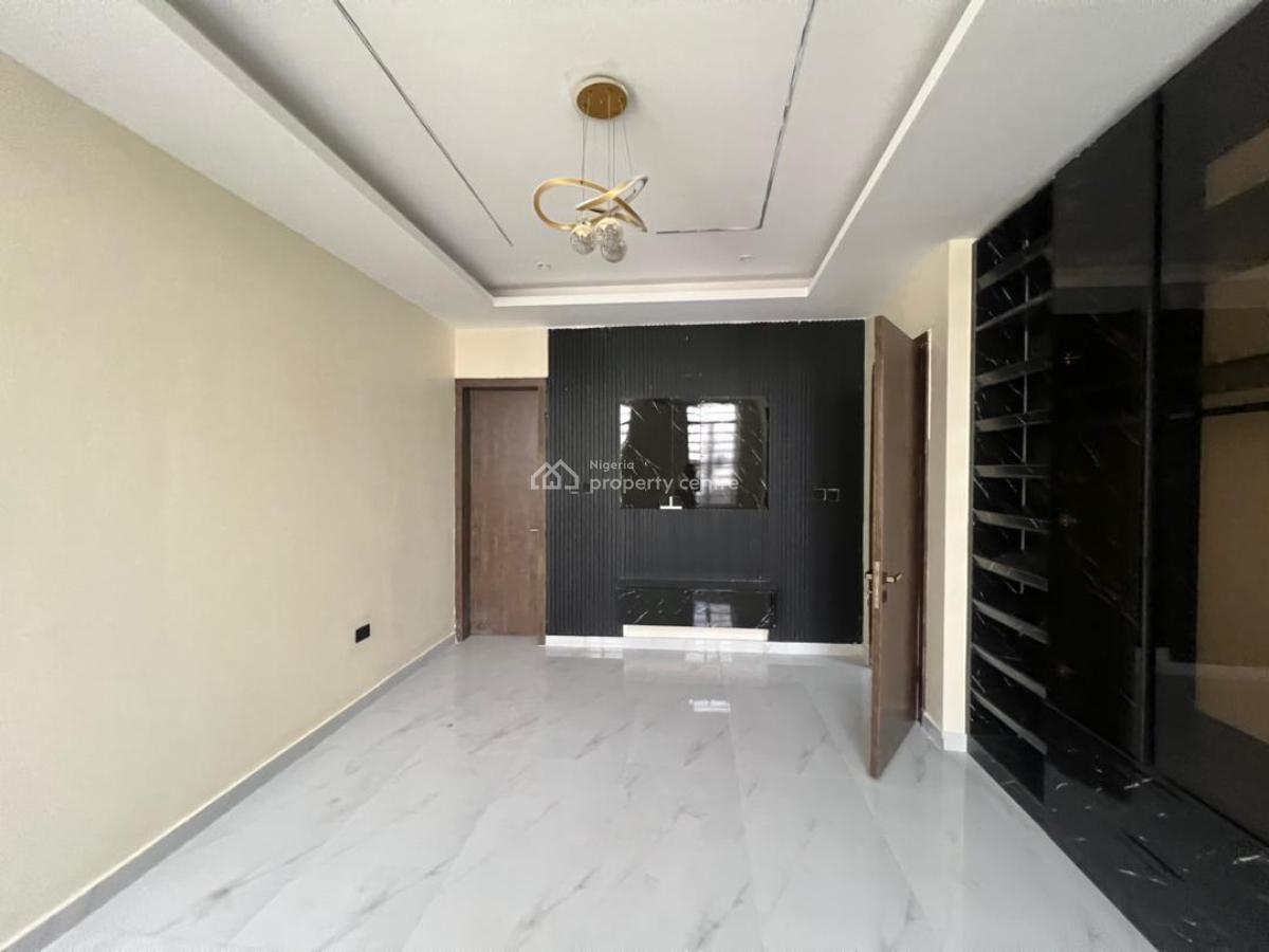 2 Bedrooms Apartments and Bq, Lekki Phase 1, Lekki, Lagos, Flat / Apartment for Sale