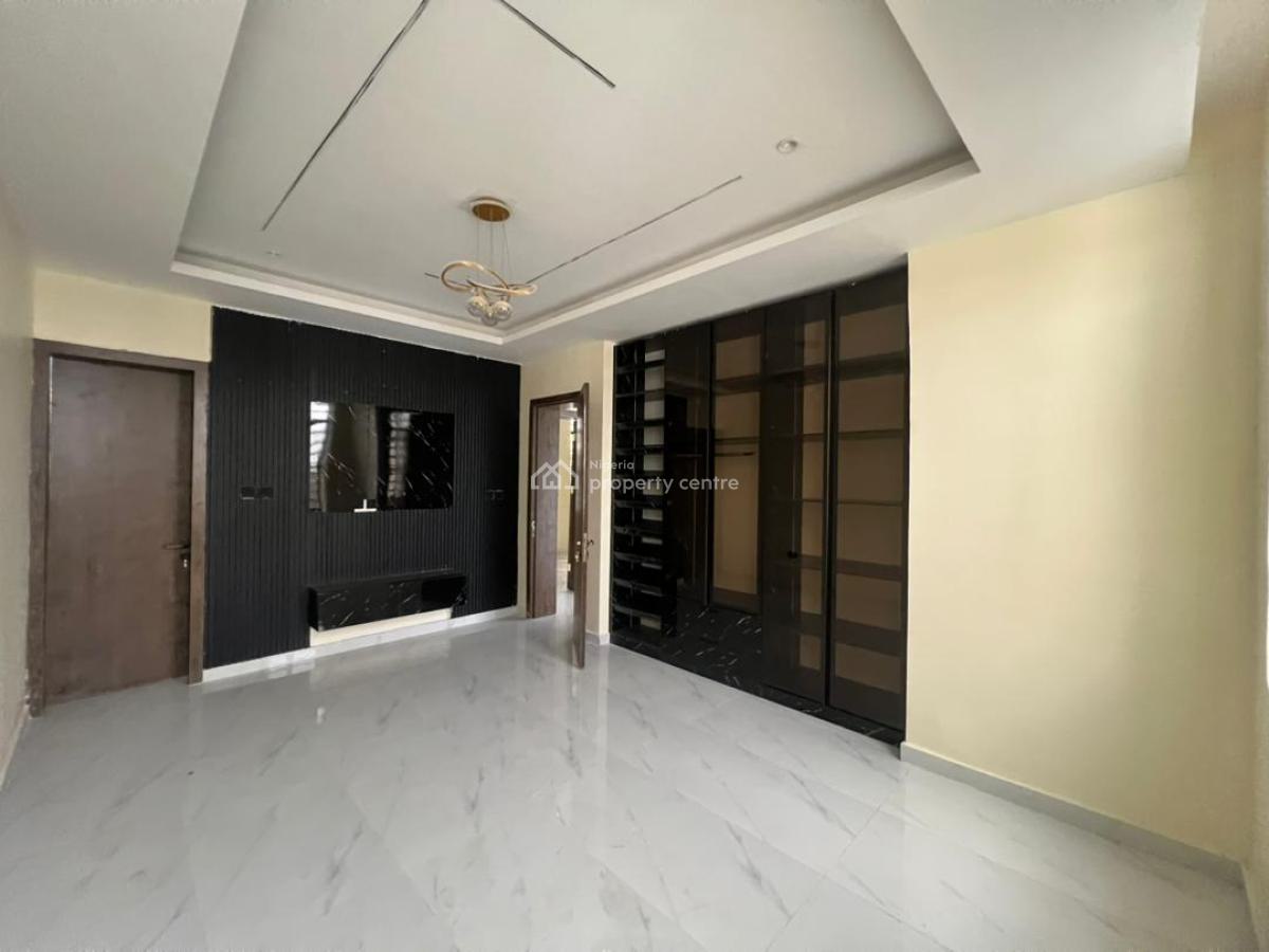 2 Bedrooms Apartments and Bq, Lekki Phase 1, Lekki, Lagos, Flat / Apartment for Sale