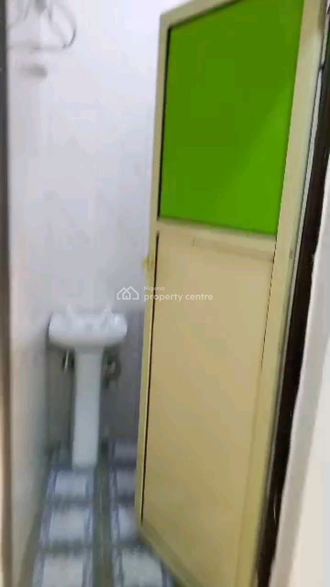 an Executive Standard Spacious Relatively New Very Decent Clean 3 Bedroom, Off Finbars Road, Akoka, Yaba, Lagos, Flat / Apartment for Rent